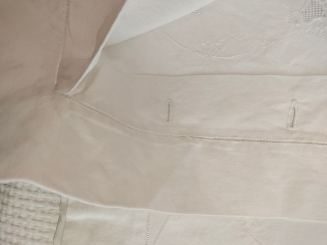 Lenzuola matrimoniali in lino ricamato a mano