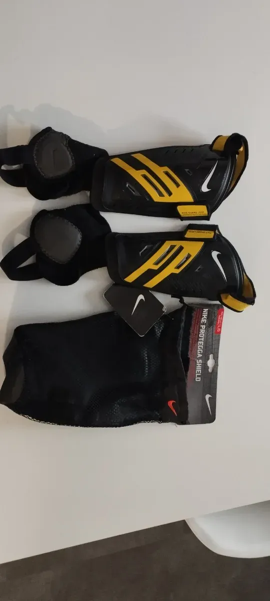 Espinilleras Nike Protegga Shield Talla L