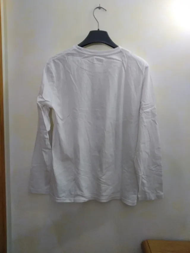 Camiseta manga larga con estampado
16 años -166cm
