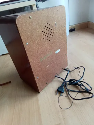 Radio Antigua Eléctrica Madera