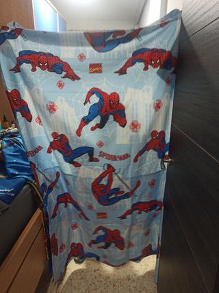 Funda Nórdica y Cortinas Spiderman Cama 90