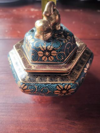 Incensario Kutani Japonés con Figura Shishi