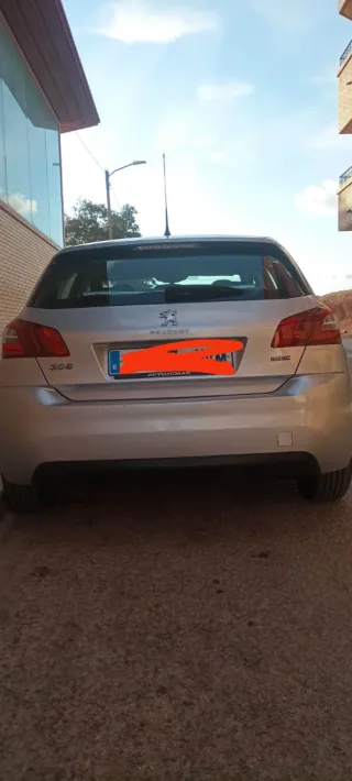 Peugeot 308 2016