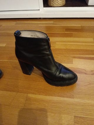 Botines Gadea Tacón Cremallera Negra