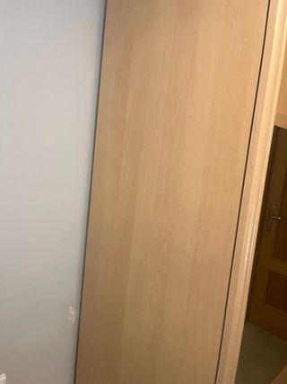 Armario puertas correderas madera y cristal