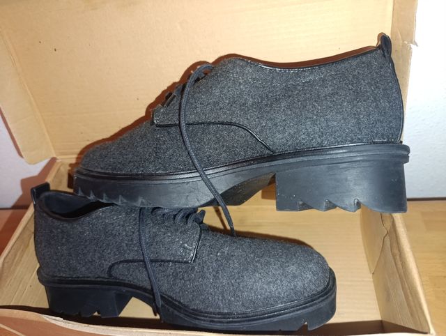 Zapatos de vestir Zara