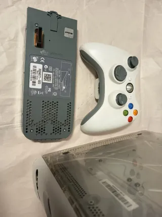 Consola Xbox 360 Blanca/Transparente Libre