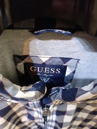 Chaqueta cuadros fina Guess azul y blanco