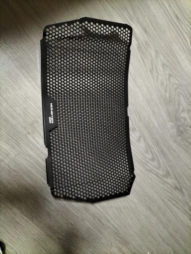 Protector Radiador Monster 1200