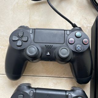 PS4 Slim 500GB + 2 Mandos + 2 Juegos 
