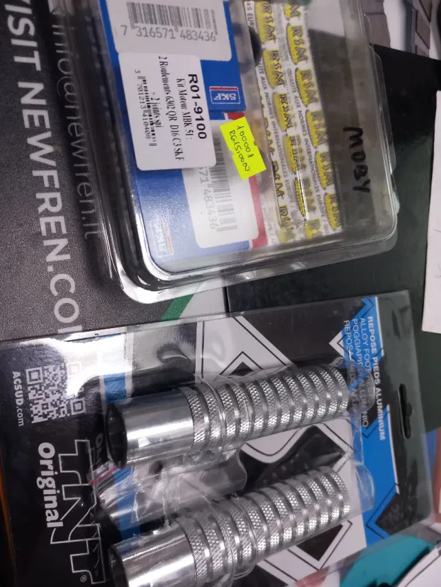 Kit Rodamientos y Retenes SKF Mobilette