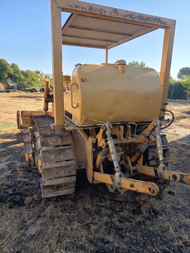 Oruga Caterpillar D4 D