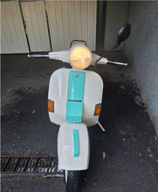 Vespa iris 200