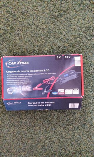 Cargador Batería Coche 6V/12V LCD CAR XTRAS