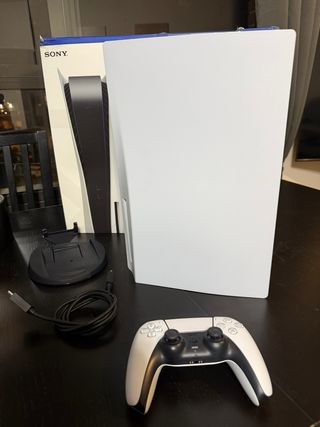 PlayStation 5 con mando