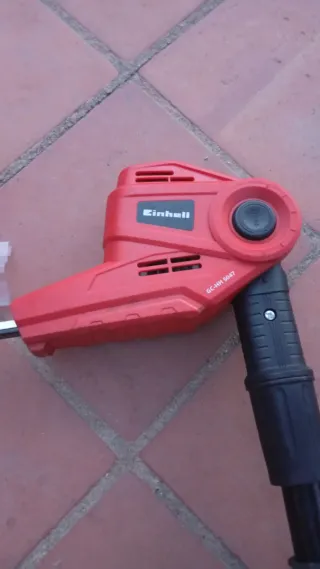 Cortasetos de pértiga eléctrico