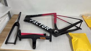 Cuadros carbóno(sl8, canyon, colnago, factor