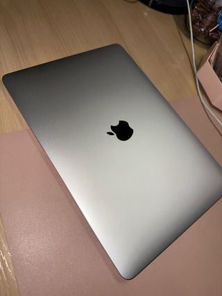 MacBook Air 13” 2020 i7 / 16GB RAM / 512GB SSD