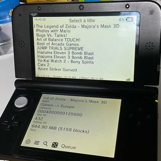 Nintendo 3DS XL Negra + 64GB SD