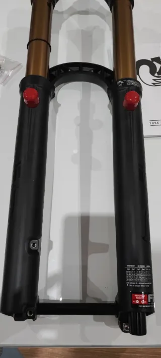 Fox 38 Kashima 170mm E-Bike , FIT4  guardabarros 