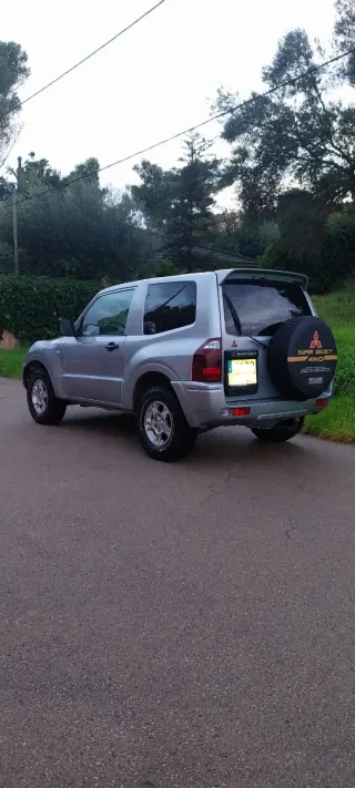 Mitsubishi Montero 2006
