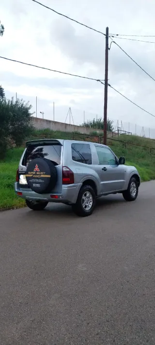 Mitsubishi Montero 2006