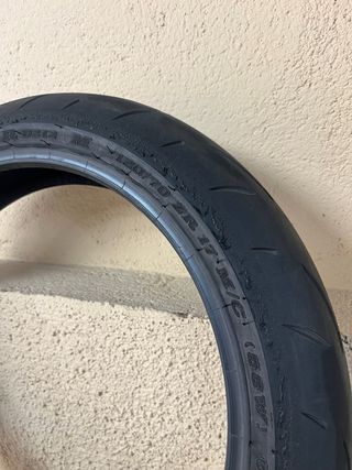 Dunlop Sportmax GP Racer D212 120/70 ZR17