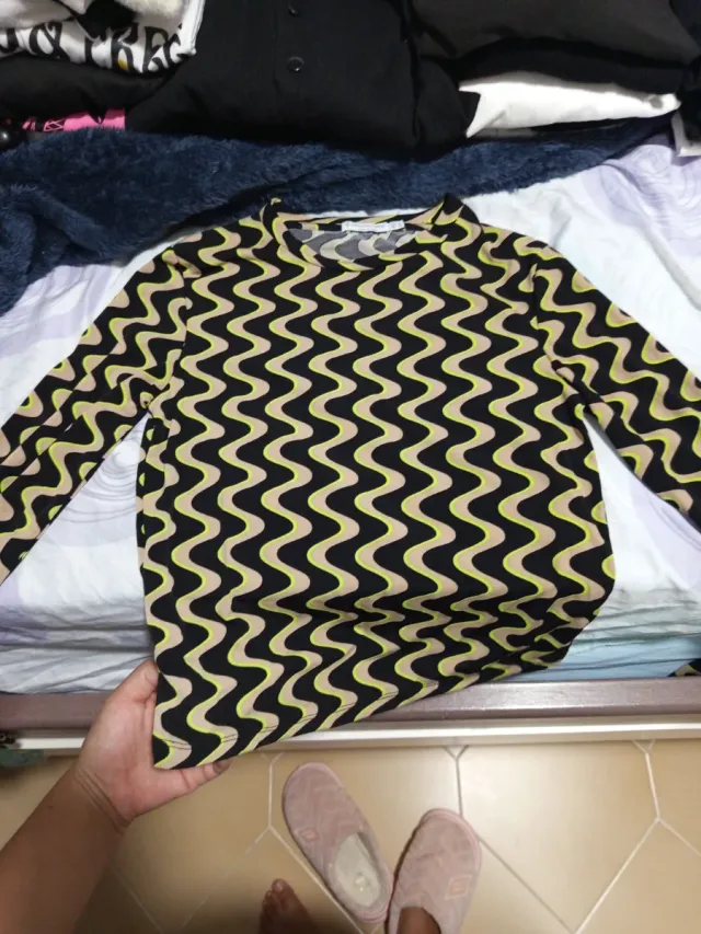 Top fiesta estampado ondas