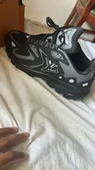 Zapatos Louis Vuitton Negros y Grises