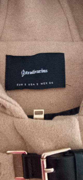 Abrigo beige Stradivarius con lana T. S