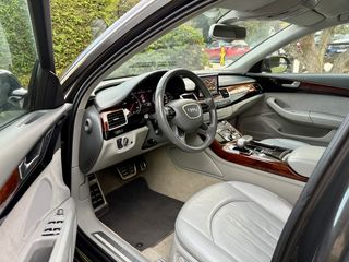 Audi A8 2012