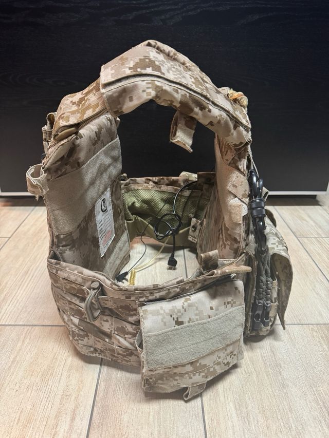 Gilet tattico AOR1 con tasche