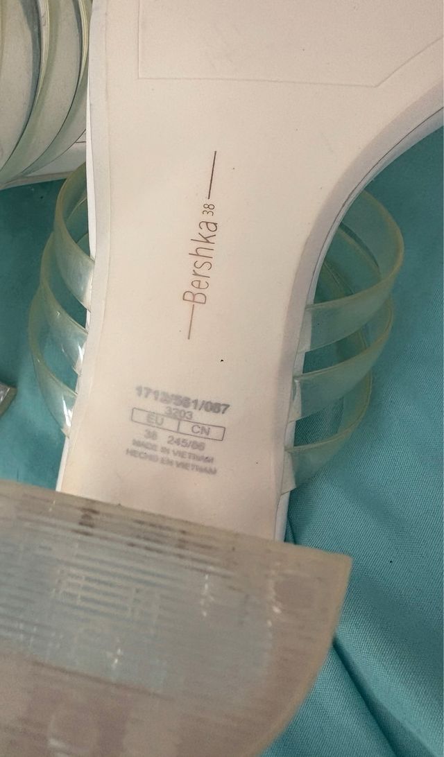 Tacchi trasparenti Bershka