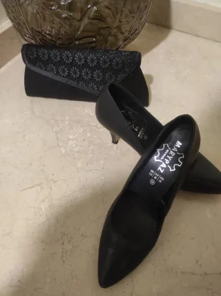 Zapatos y Bolso Negro Marypaz Talla 38