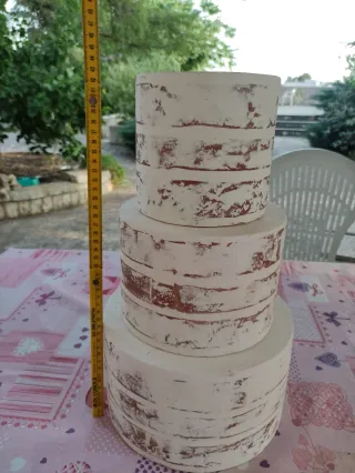 Torta scenografica effetto naked cake