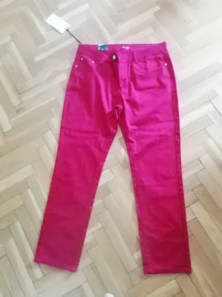 Pantalón mujer rojo elastico
