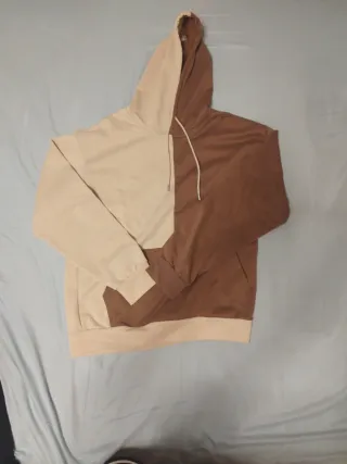 Sudadera beige y marrón