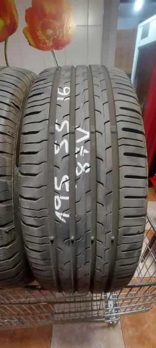 Neumáticos 195/55 R16 87V  precio 40€ las dos mont