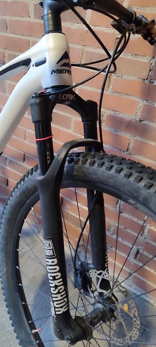 Bicicleta MTB 29 Carbono Merida