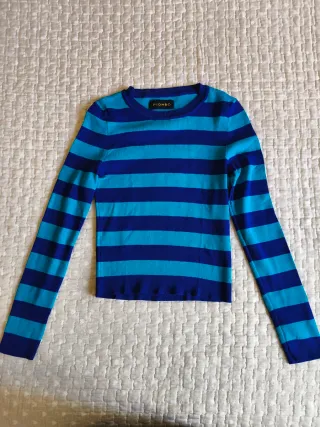 Maglia a righe blu e turchese