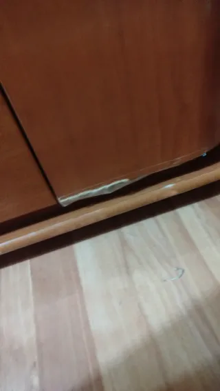 Mueble de entrada madera, cristal y espejo