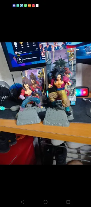 Action Figure Dragon Ball Z Vegeta & Goku