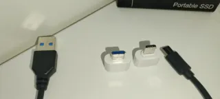 SSD Portátil Negro + Adaptadores USB