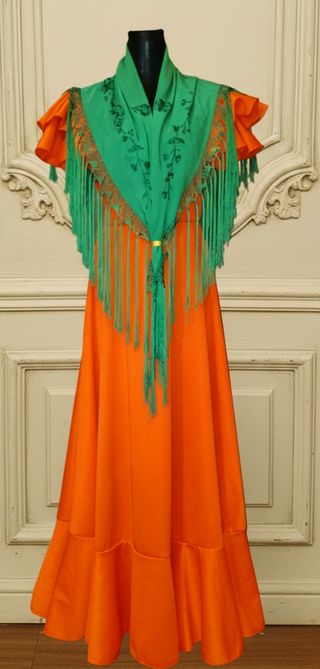 Traje de flamenca naranja
