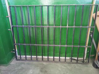 Reja de hierro para ventana