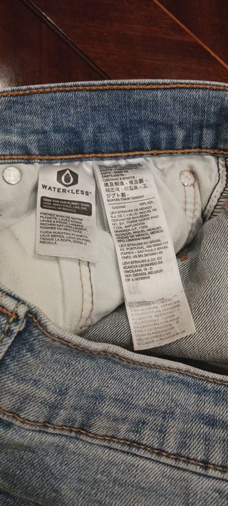 LEVI'S 511 TAPER FLEX CABALLERO W32 L30.