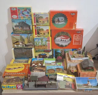 Un sacco di modellini di treni