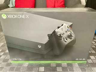 Xbox One X 1TB