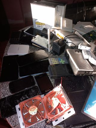 Lote variado electrónica y móviles