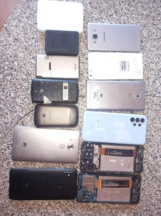 Lote variado electrónica y móviles